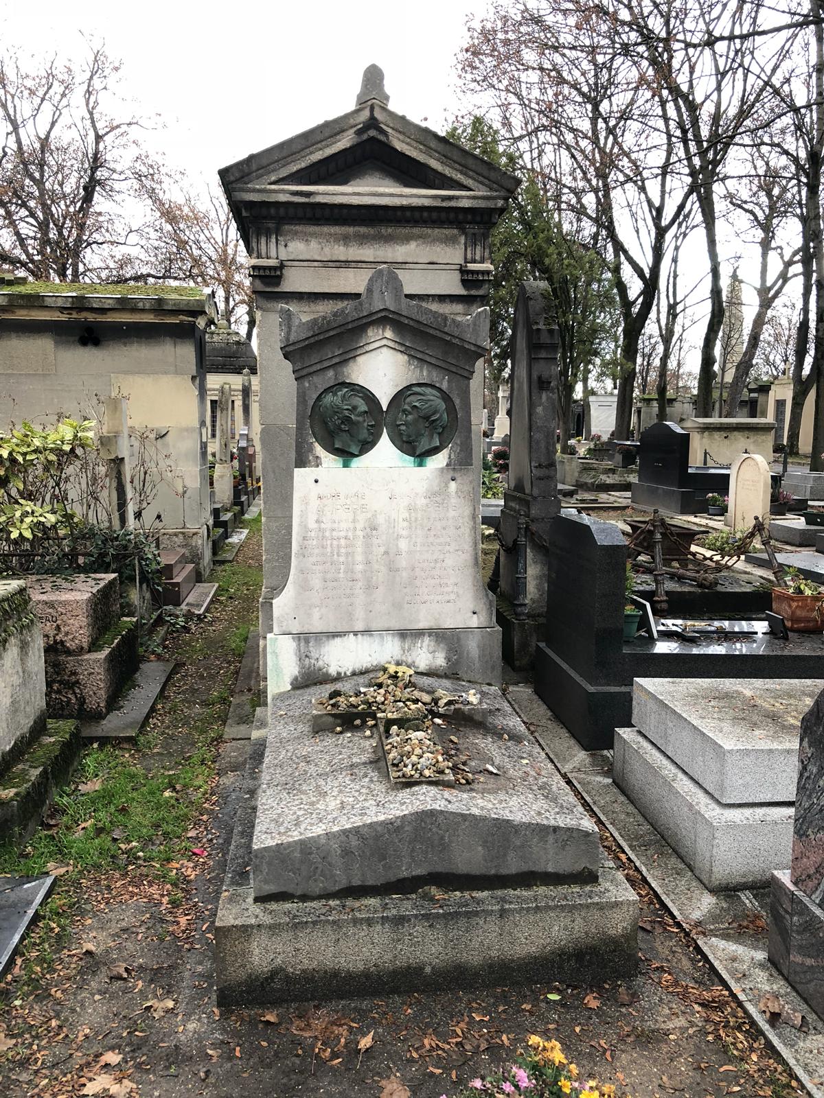 Ampère's tomb.jpg